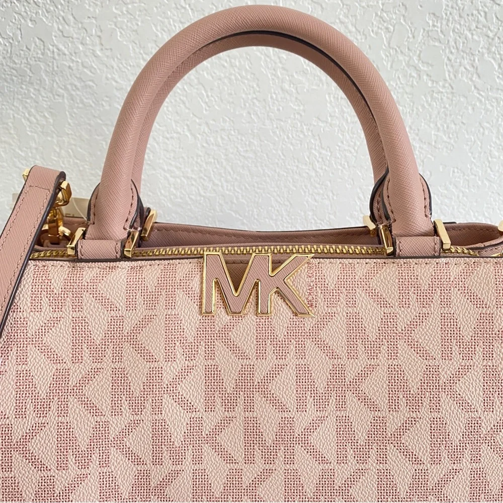 MICHAEL KORS Florence Medium Saffiano Leather Tote